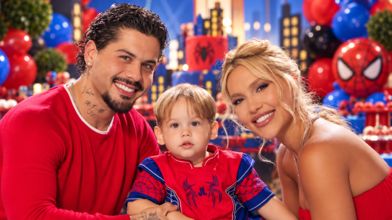 Retrato-familiar-na-festa-do-Homem-Aranha-1024x576