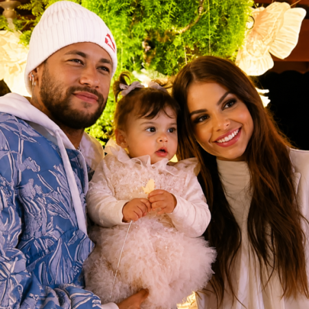 filha de Neymar, Helena é alvo de comentário polêmico sobre pensão e Amanda Kimberlly rebate. ‘Até a etiqueta…’